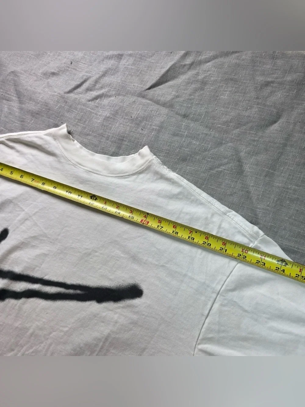 Nike Air Spray Paint Big Swoosh Graffiti Long Sleeve Shirt White Mens Small Over